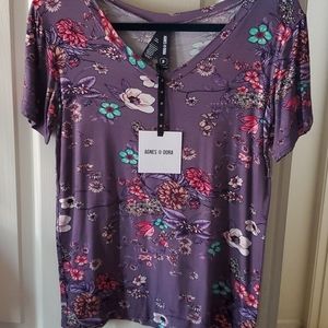 A&D Straight Fit Tee - Small